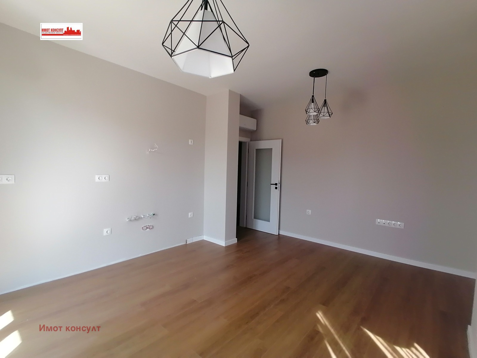 Продава 3-СТАЕН, гр. Пловдив, Тракия, снимка 2 - Апартаменти - 43866245