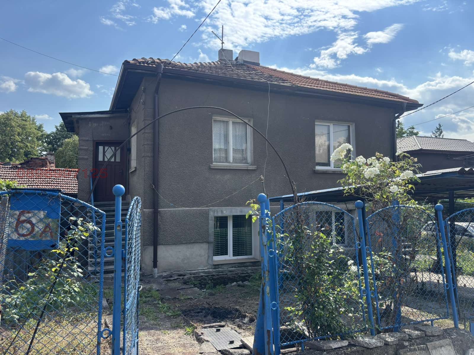 Продава КЪЩА, гр. Перник, Център