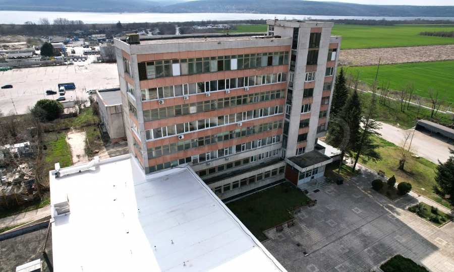 Продава ПРОМ. ПОМЕЩЕНИЕ, гр. Варна, Западна промишлена зона, снимка 2 - Производствени сгради - 53911324