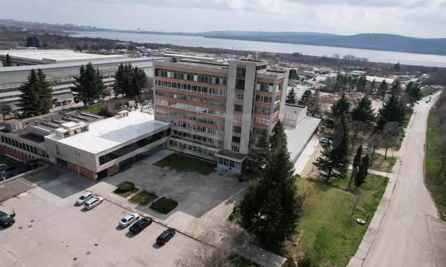 Продава ПРОМ. ПОМЕЩЕНИЕ, гр. Варна, Западна промишлена зона, снимка 3 - Производствени сгради - 53911324