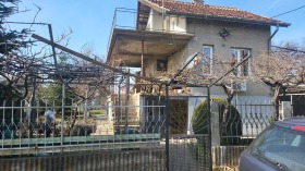 Продажба на имоти в с. Борисово, област Русе - изображение 2 