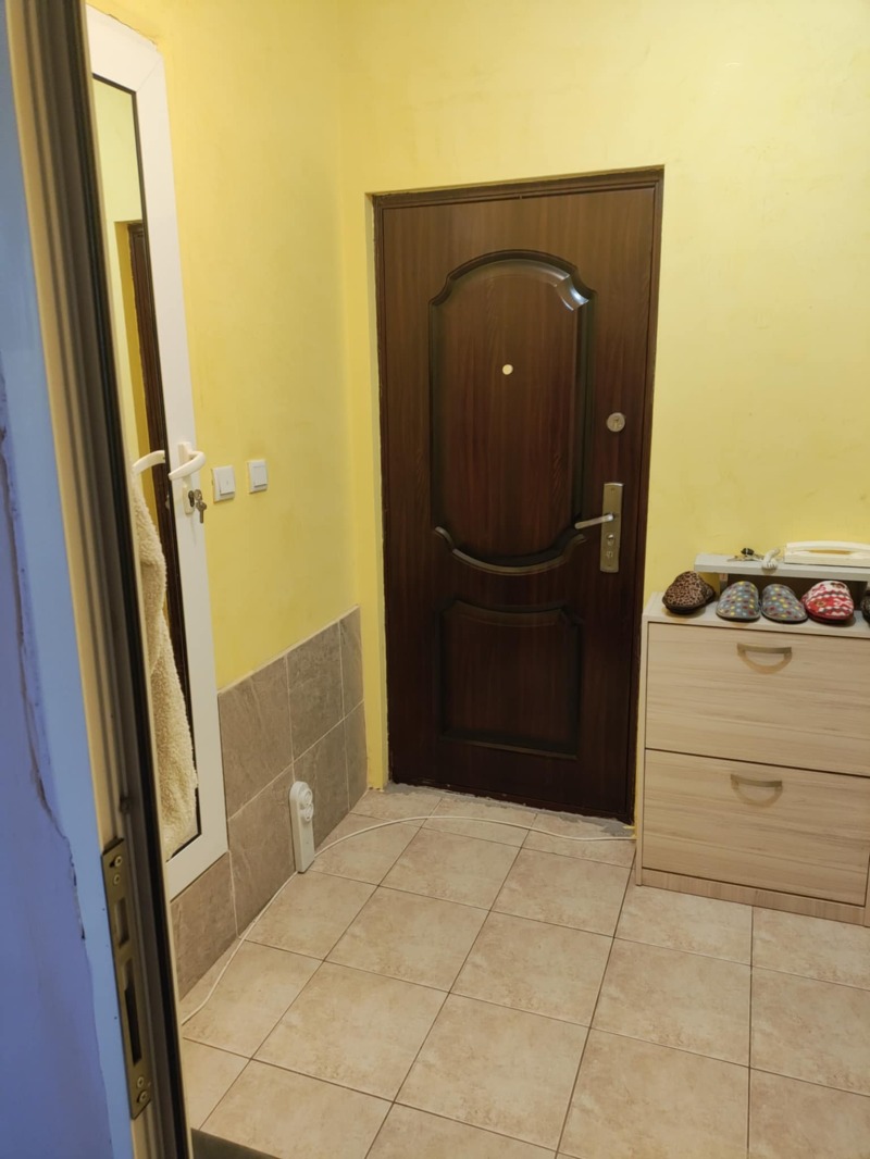 Myytävänä  Studio Pleven , Družba 1 , 42 neliömetriä | 53344656 - kuva [11]