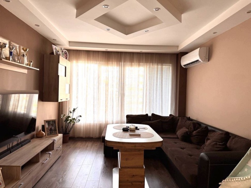 Till salu  2 sovrum Sofia , Obelja 2 , 90 kvm | 42602587