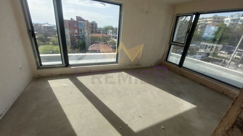 Продава 3-СТАЕН, гр. Варна, Бриз, снимка 4 - Апартаменти - 53095966