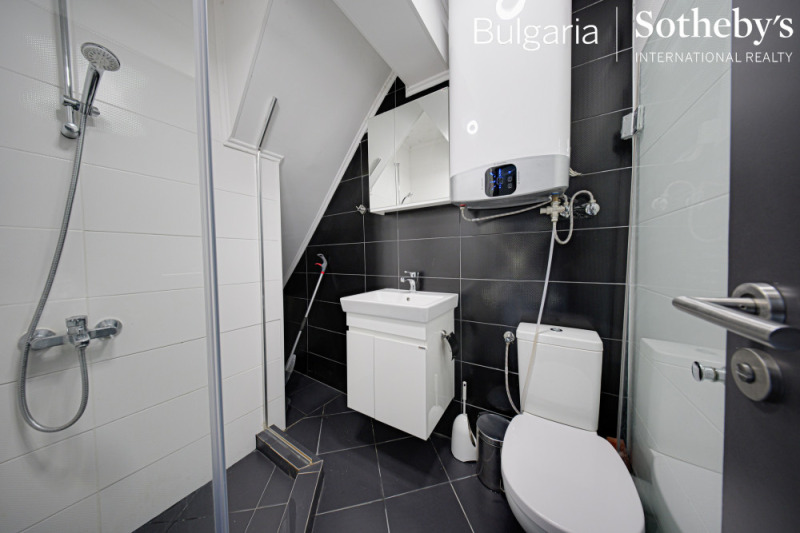 Продава 4-СТАЕН, гр. София, Център, снимка 5 - Апартаменти - 48874145