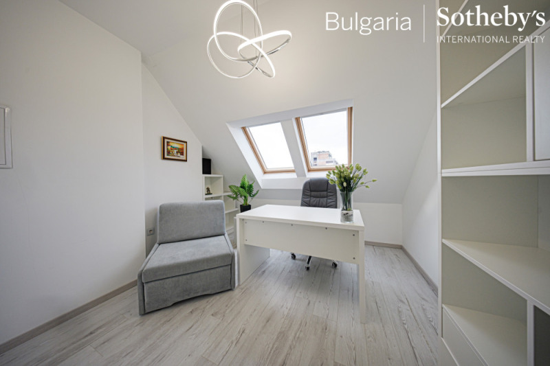 Продава 4-СТАЕН, гр. София, Център, снимка 12 - Апартаменти - 48874145