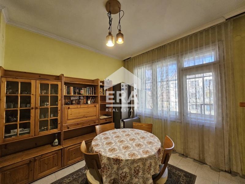 Продава  3-стаен град Русе , Център , 71 кв.м | 15212954 - изображение [16]