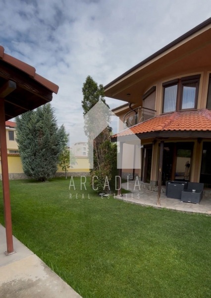 Продава КЪЩА, гр. Пловдив, Остромила, снимка 3 - Къщи - 55346932