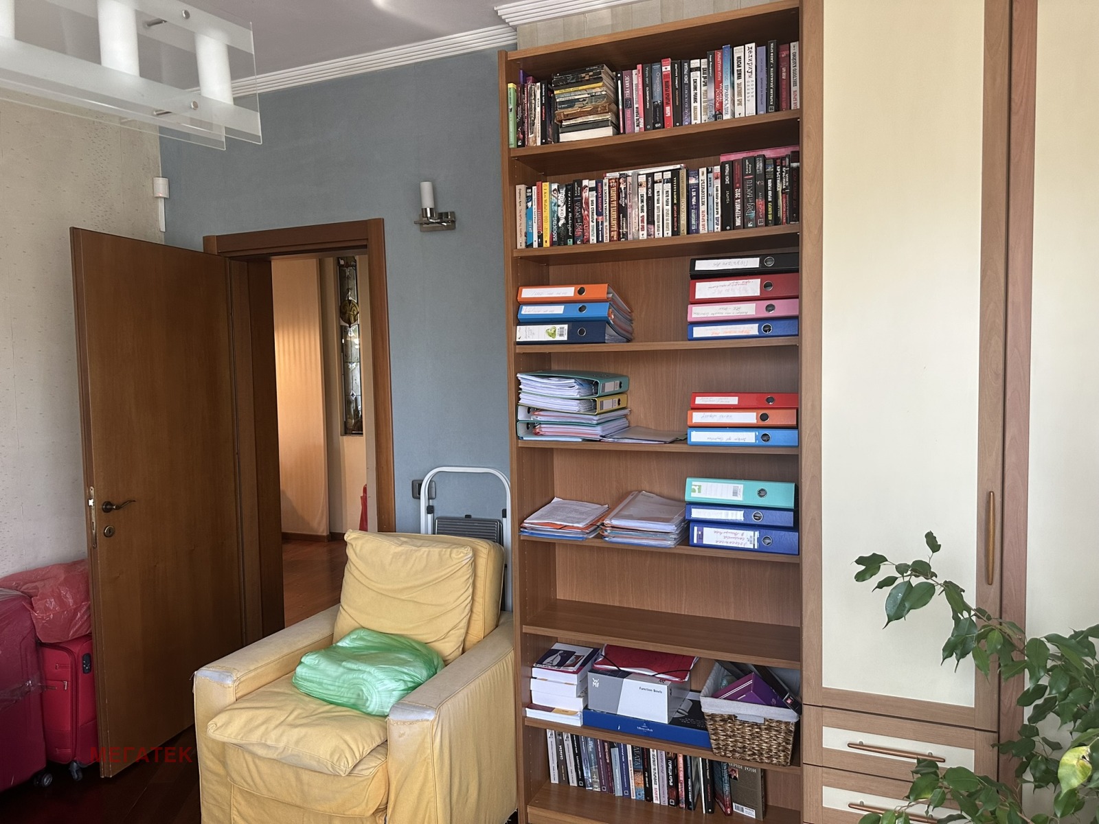 Продава ЕТАЖ ОТ КЪЩА, гр. София, Център, снимка 5 - Етаж от къща - 54660131