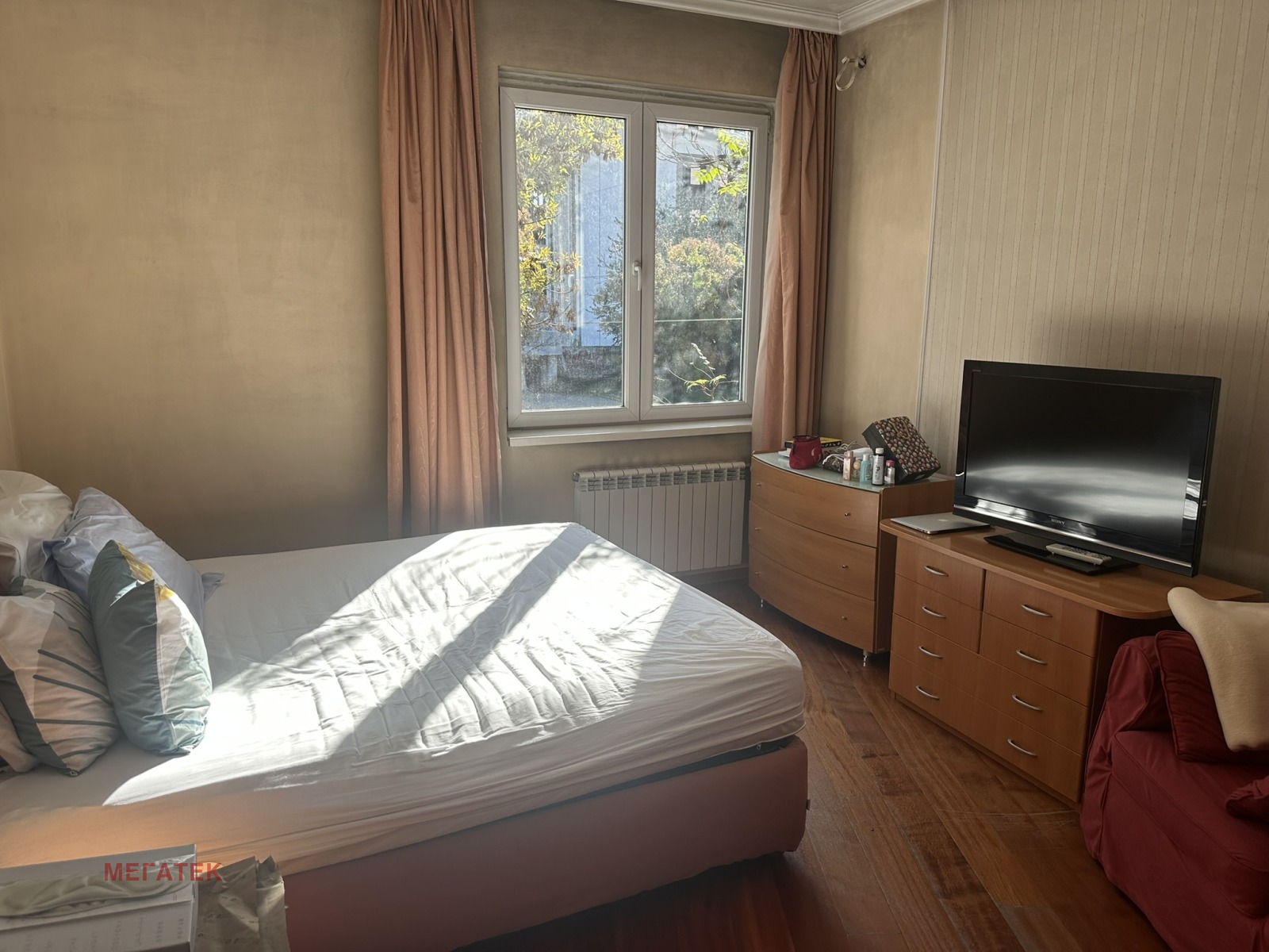 Продава ЕТАЖ ОТ КЪЩА, гр. София, Център, снимка 7 - Етаж от къща - 54660131