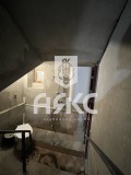 Продава КЪЩА, град Перник, Байкушева махала • 279900 € / 547436.82 лв. • 30039858 14