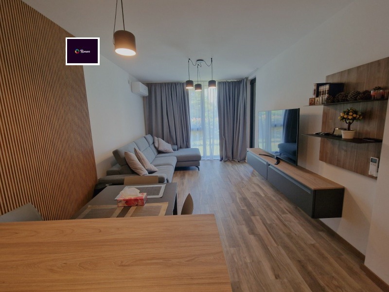 Продава  2-стаен, град Варна, к.к. Св.Св. Константин и Елена •  262 500 € • ID 93525084 — holmes.bg - [1] 