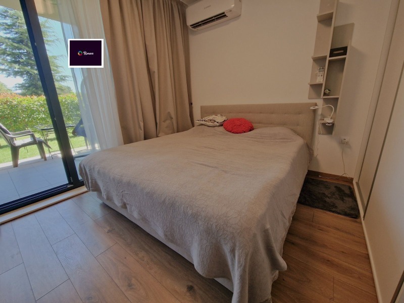 Продается  1 спальня Варна , к.к. Св.Св. Константин и Елена , 65 кв.м | 49048987 - изображение [8]