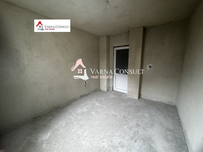 Продава 4-СТАЕН, гр. Варна, Левски 1