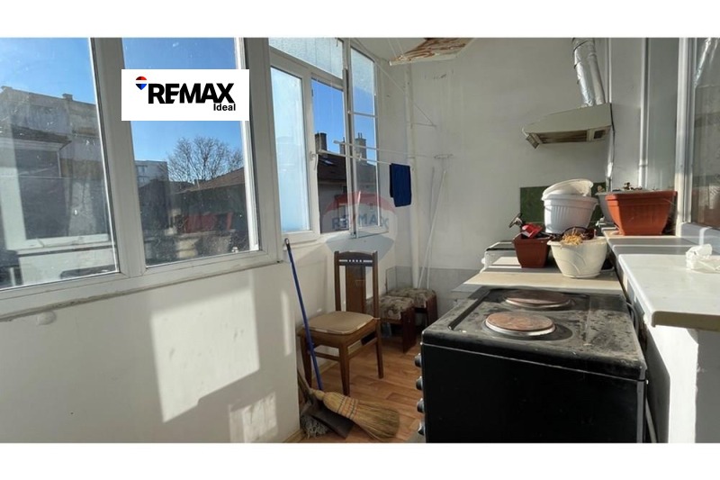 Продава ЕТАЖ ОТ КЪЩА, гр. Варна, Левски 1, снимка 9 - Етаж от къща - 52994735