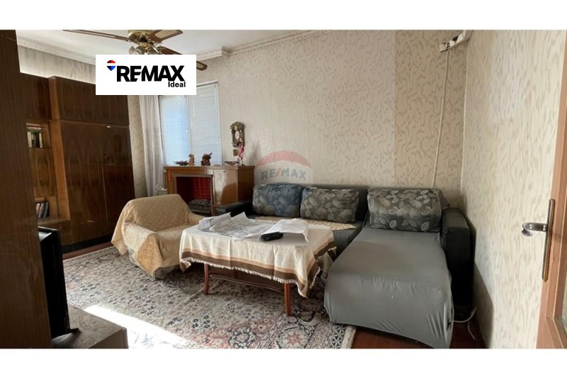 Продава ЕТАЖ ОТ КЪЩА, гр. Варна, Левски 1