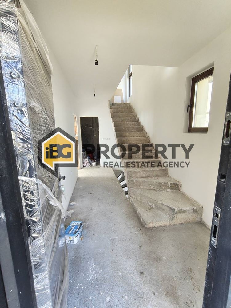 Продава КЪЩА, гр. Варна, м-т Акчелар, снимка 3 - Къщи - 54263315