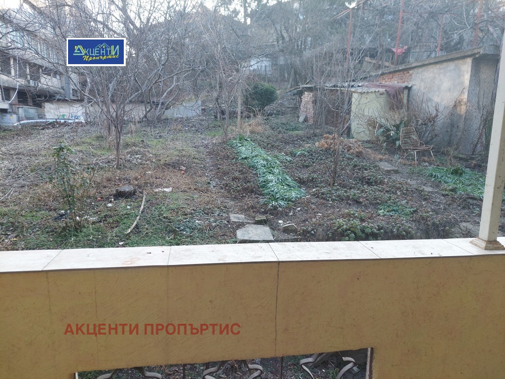 Продава ЕТАЖ ОТ КЪЩА, гр. Велико Търново, Център, снимка 11 - Етаж от къща - 54853238