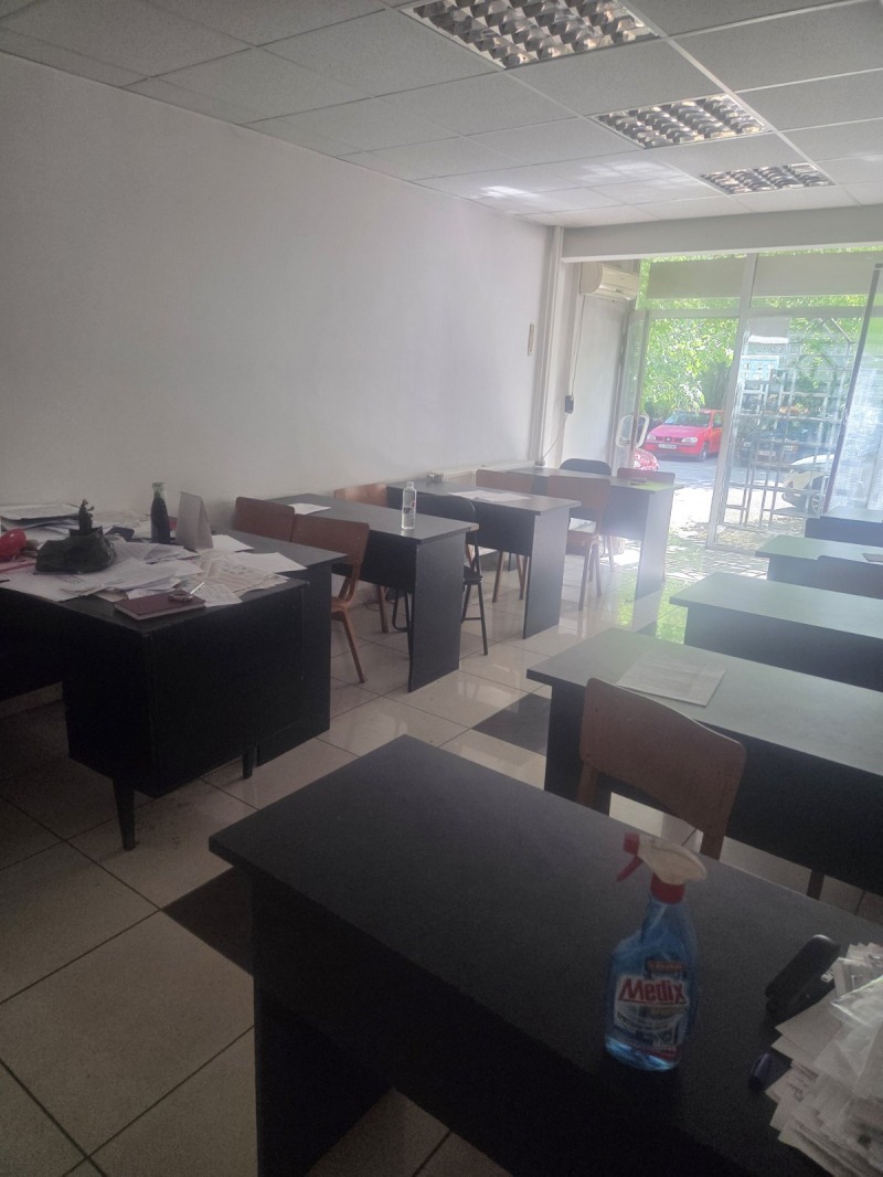Продава МАГАЗИН в град София, Света Троица - 53 кв.м / 116 000 € » 226 876.28 лв., ЛИДИ