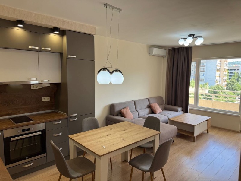 Till salu  2 sovrum Sofia , Mladost 4 , 65 kvm | 75610455