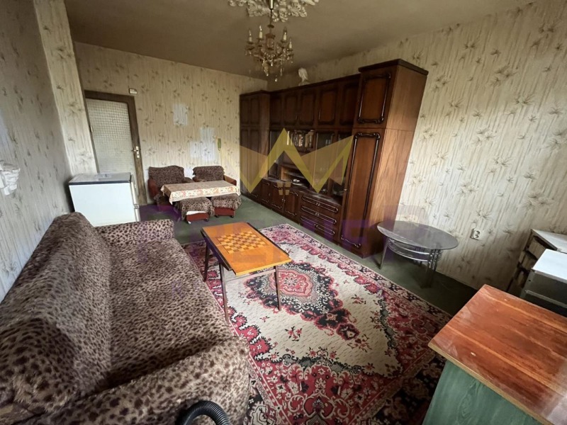 En venta  3 dormitorios Ruse , Vazrazhdane , 95 metros cuadrados | 70629323 - imagen [4]
