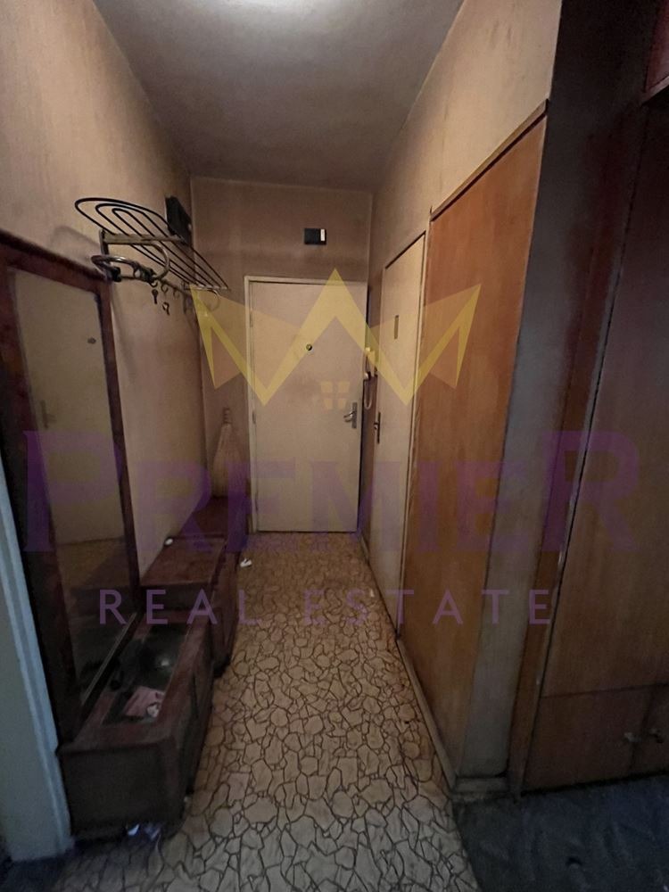 En venta  3 dormitorios Ruse , Vazrazhdane , 95 metros cuadrados | 70629323 - imagen [11]