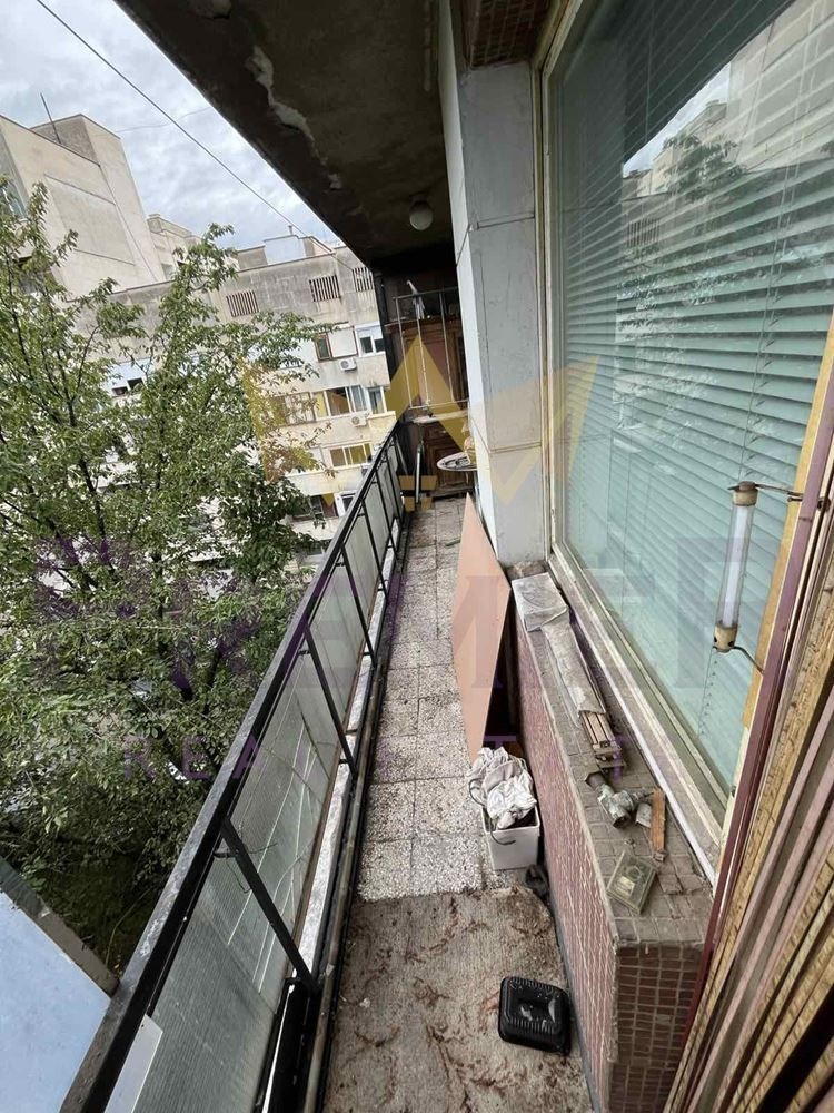 En venta  3 dormitorios Ruse , Vazrazhdane , 95 metros cuadrados | 70629323 - imagen [16]