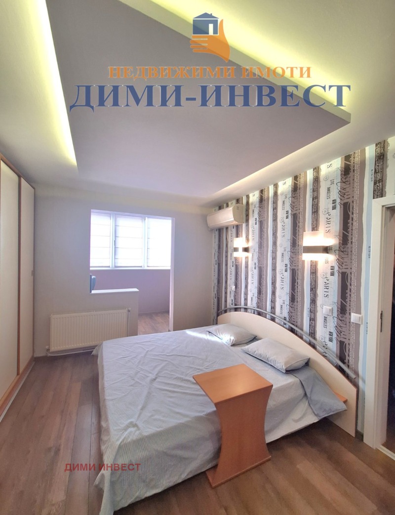 Продава 4-СТАЕН, гр. Добрич, Строител, снимка 3 - Апартаменти - 53603222