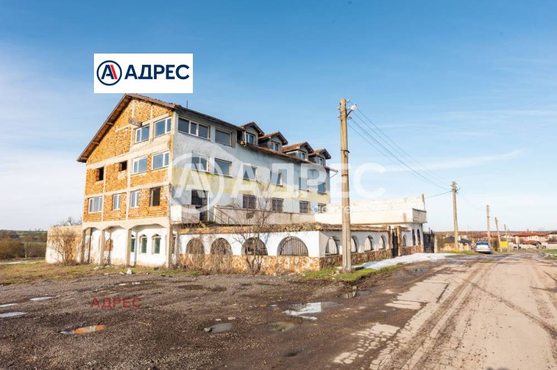 Продава КЪЩА в област Варна, с. Изворско - 1083 кв.м / 229 000 € » 447 885.07 лв., АДРЕС