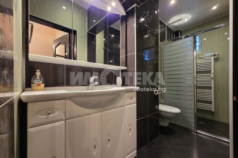 Продава 3-СТАЕН, гр. София, Център, снимка 3 - Апартаменти - 53245899