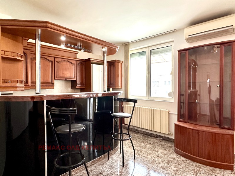 Te koop  3 slaapkamers Veliko Tarnovo , Tsentar , 126 m² | 50307598 - afbeelding [4]