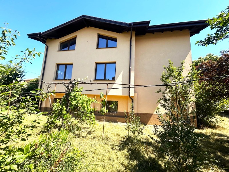 In vendita  Casa Sofia , Lozen , 400 mq | 86515329