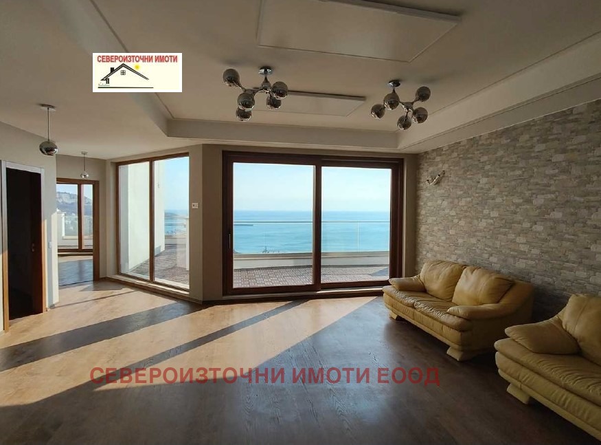 Продава МНОГОСТАЕН, гр. Балчик, област Добрич, снимка 4 - Апартаменти - 54304913