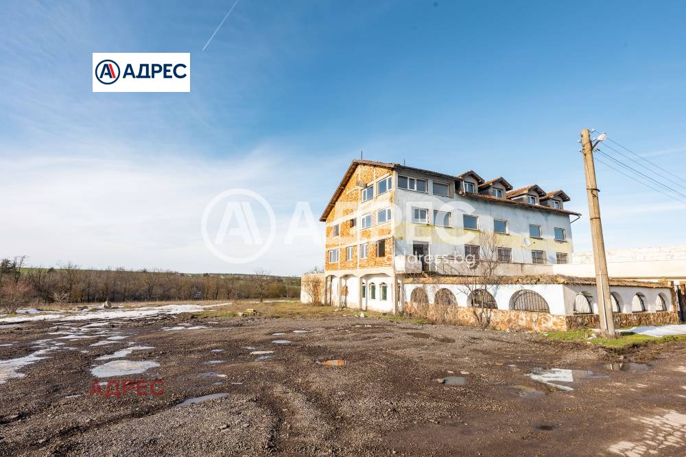 Продава КЪЩА, с. Изворско, област Варна, снимка 2 - Къщи - 53875906