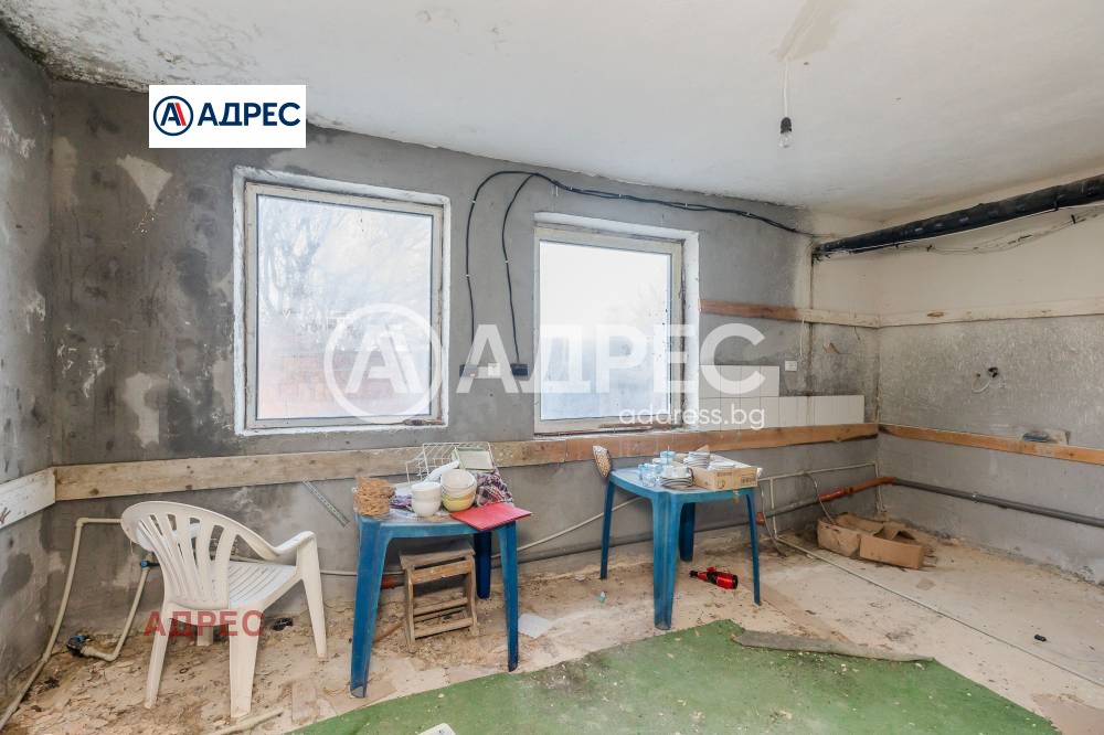 Продава КЪЩА, с. Изворско, област Варна, снимка 10 - Къщи - 53875906