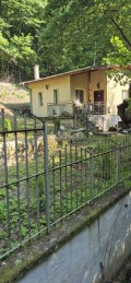 Продава КЪЩА, област София, с. Батулия • 150000 € • 38142018 — Holmes.bg