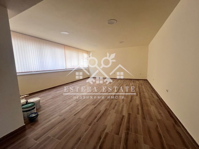 Продава  Офис град Шумен , Военно училище , 58 кв.м | 17099950 - изображение [2]