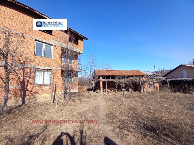 À venda  Casa região Kyustendil , Drumohar , 180 m² | 31019284