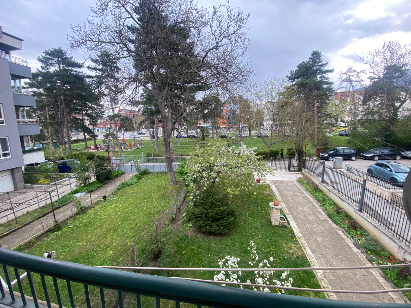 Продава ЕТАЖ ОТ КЪЩА, гр. София, Павлово, снимка 2 - Етаж от къща - 54267778