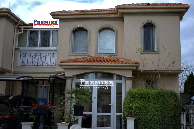 Продава КЪЩА в град Бургас, Сарафово - 140 кв.м / 203 000 € » 397 033.49 лв., ПРЕМИЕР