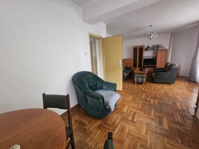 2 camere da letto Karshiiaka, Plovdiv 4