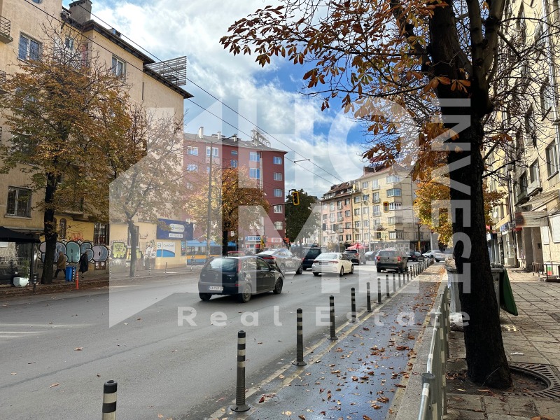 Продава 2-СТАЕН, гр. София, Център, снимка 2 - Апартаменти - 53332454