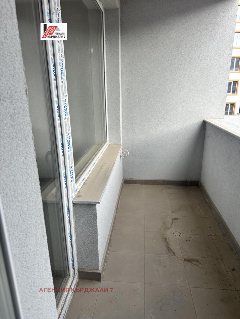 Продава 3-СТАЕН, гр. Кърджали, Възрожденци, снимка 3 - Апартаменти - 52468092