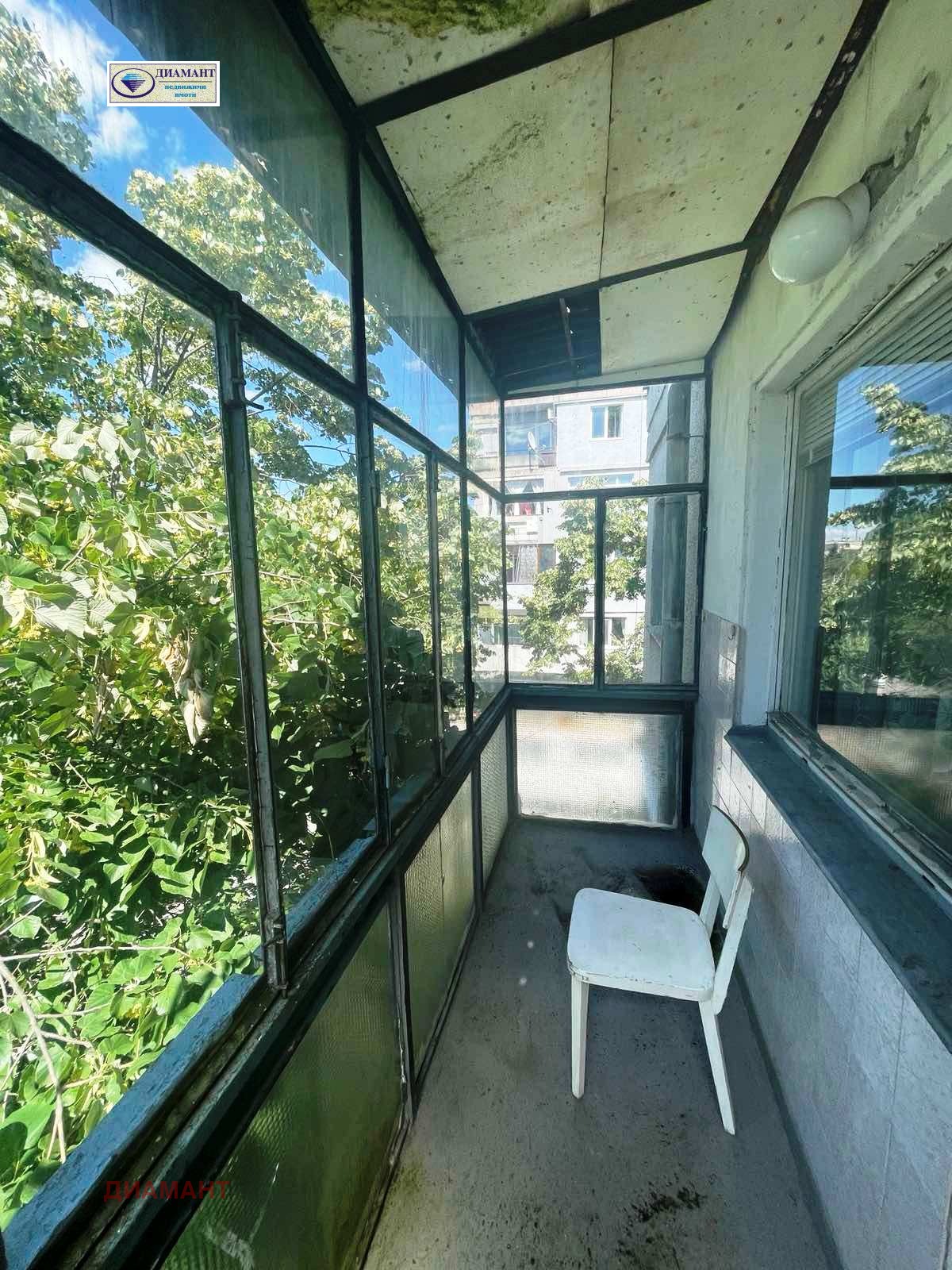 Продава 3-СТАЕН, гр. Русе, Здравец Изток, снимка 8 - Апартаменти - 54939867