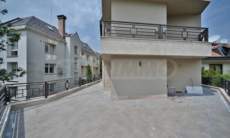 Продава МНОГОСТАЕН, гр. София, Изгрев, снимка 3 - Апартаменти - 54619762