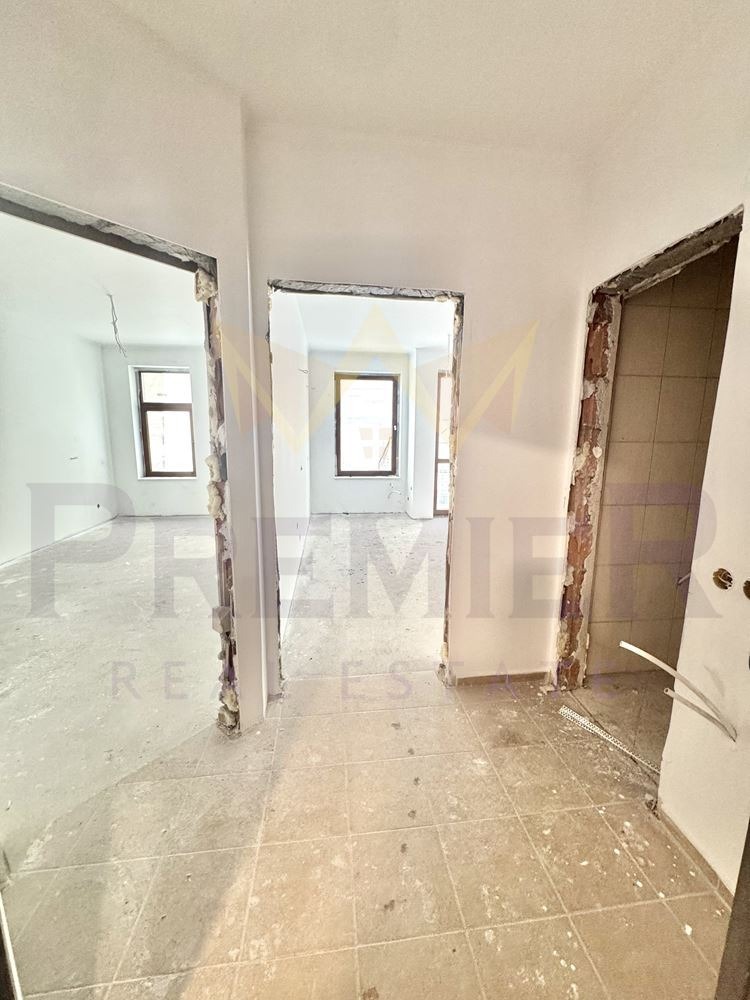 Продава 2-СТАЕН, гр. София, Център, снимка 2 - Апартаменти - 53892411