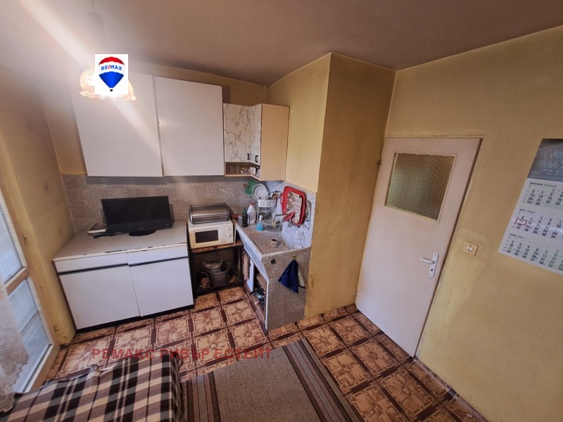 Na sprzedaż  1 sypialnia Ruse , Czarodejka - Jug , 61 mkw | 12431290 - obraz [6]