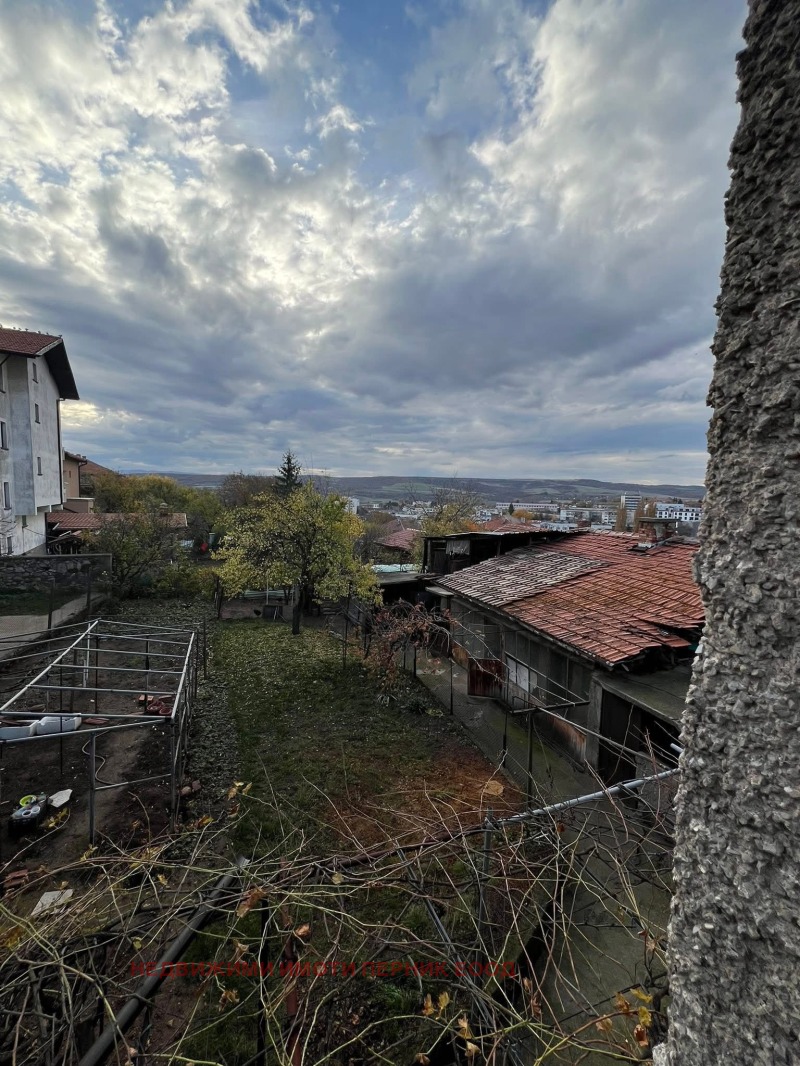 Продава 3-СТАЕН, гр. Радомир, област Перник, снимка 6 - Апартаменти - 52316743