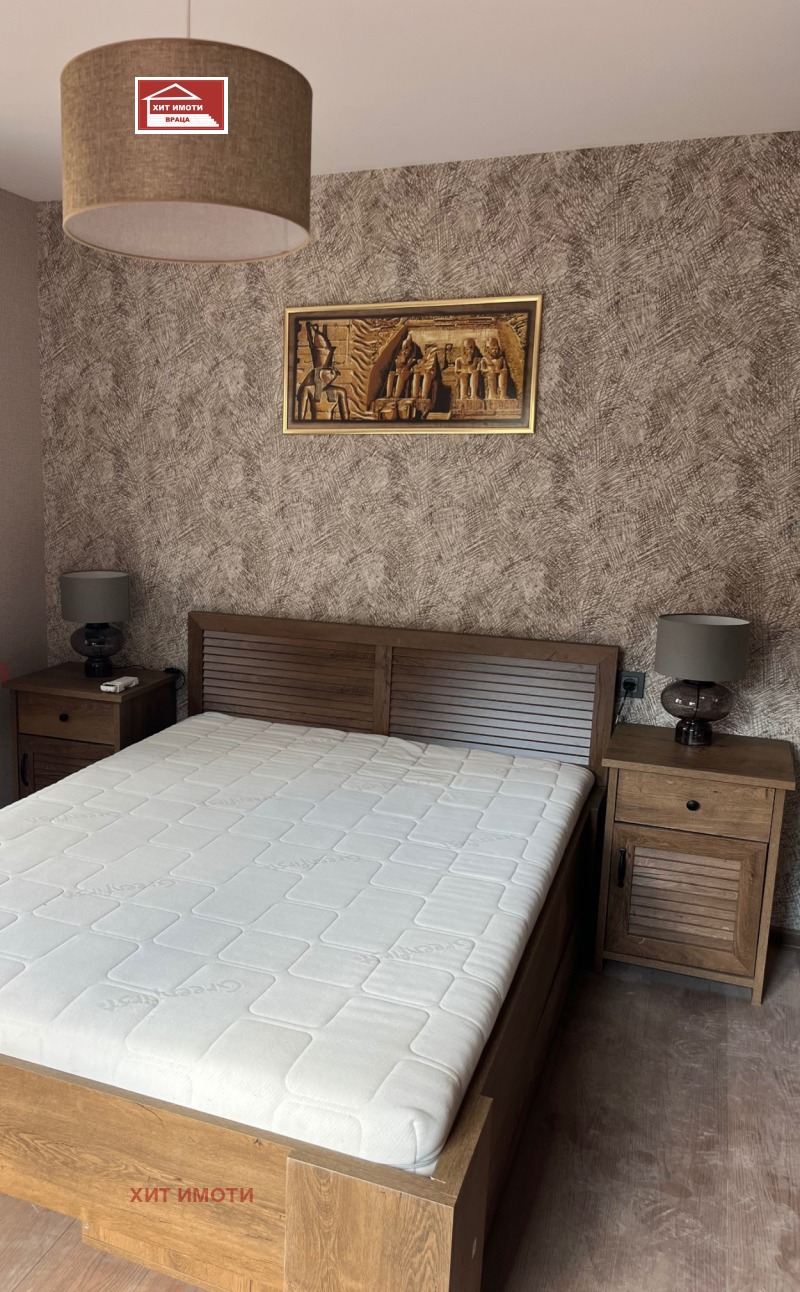 In vendita  Piano della casa Vratsa , Tsentar , 70 mq | 79183359