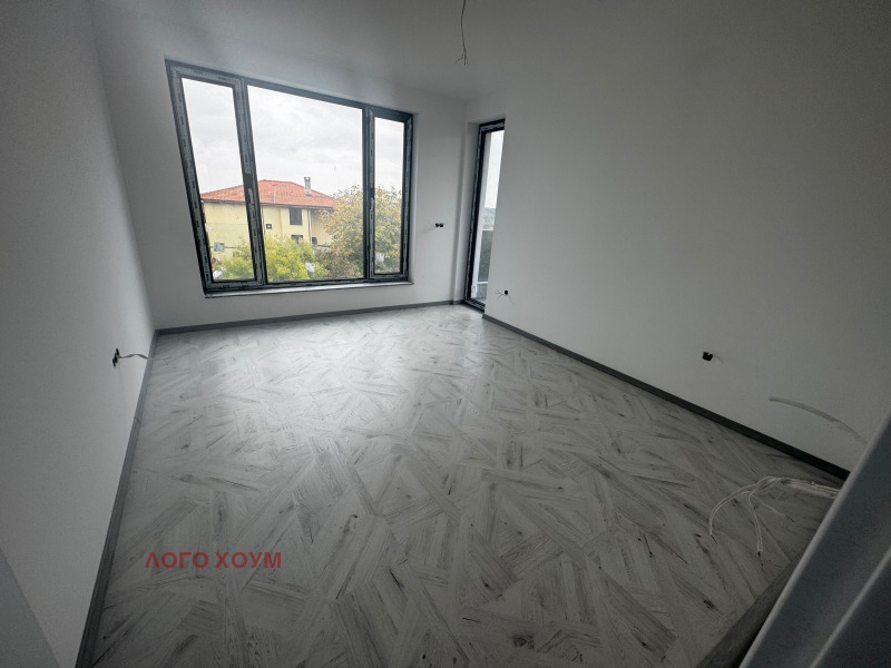 Продава КЪЩА, гр. Варна, м-т Боровец - юг, снимка 9 - Къщи - 52229066